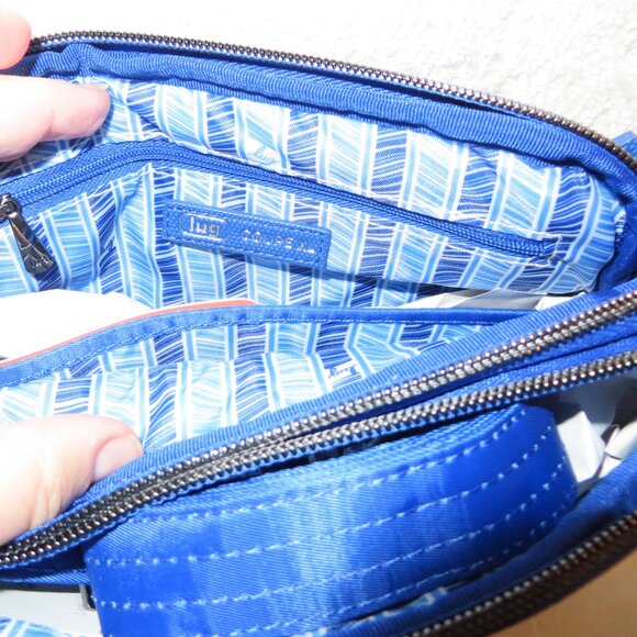 Coupe XL Matte Luxe VL Convertible Crossbody Bag plus matching wristlet - Picture 6 of 6